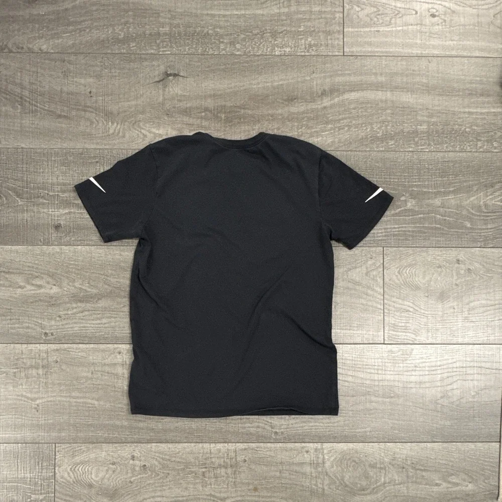 MINT Condition! Dri-FIT Nike Tee Men's L Black Graphic  Crew Neck T-Shirt